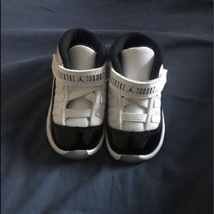 Jordan 11 concords 4c